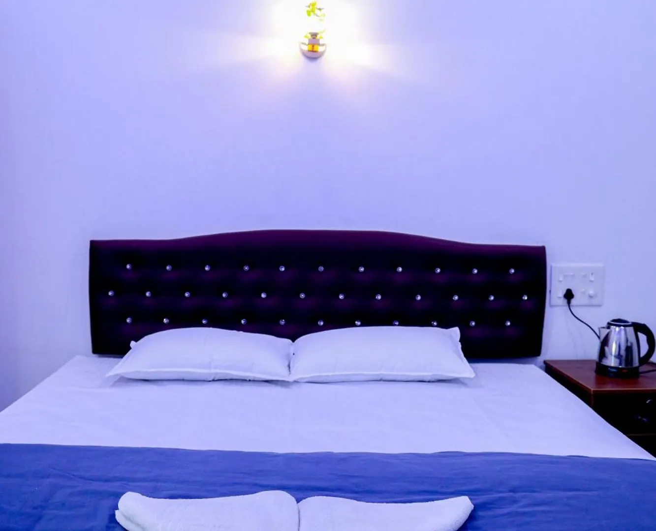 Bed and Breakfast Crown Residency Changanācheri Bed & Breakfast
